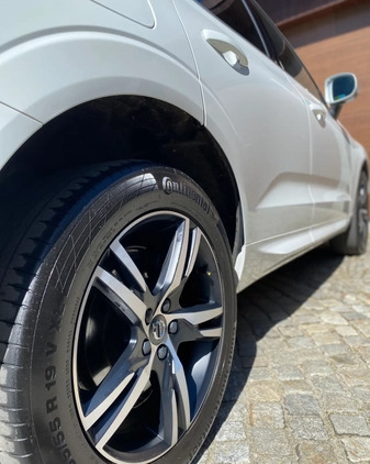 Volvo XC 60 cena 149000 przebieg: 80253, rok produkcji 2019 z Jaworzno małe 56